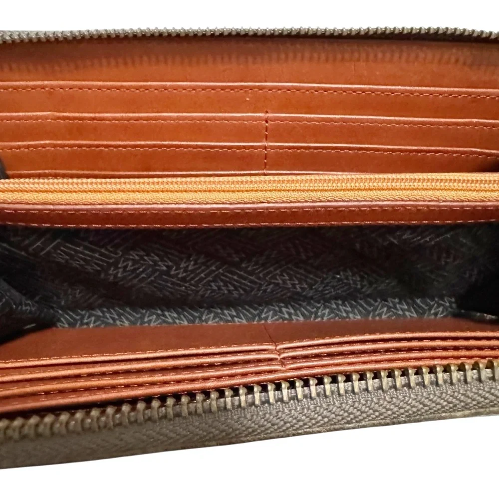 Will Leather Goods Zip Around Leather Clutch Wristlet